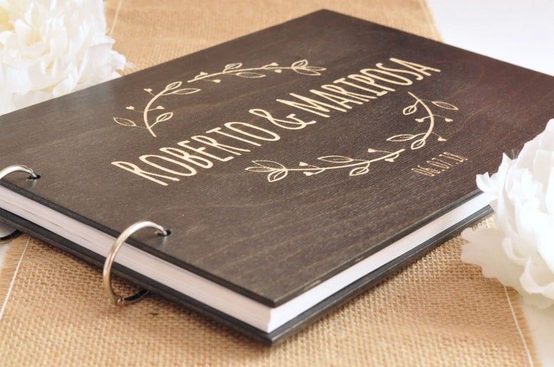 De ce să ai un photo guest book la nuntă